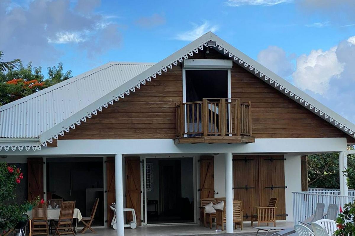 1 location-villa-sainte-luce-martinique_vue-d-ensemble